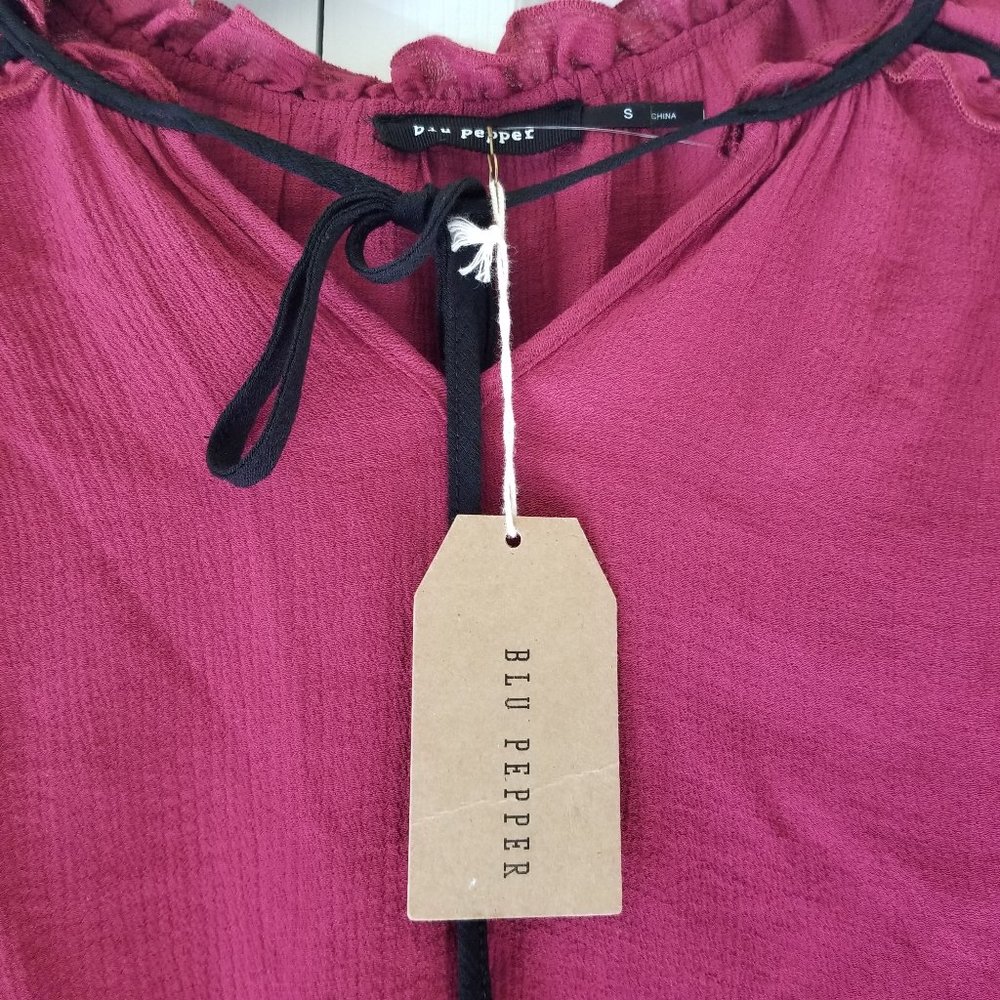 Blu Pepper flowy boho chic maroon wine top - Picture 10 of 10